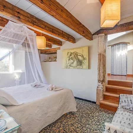 Sleeps 12 With Pool Air Con And Wifi Villa