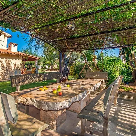 Villa Sleeps 12 With Pool Air Con And Wifi Pollenca