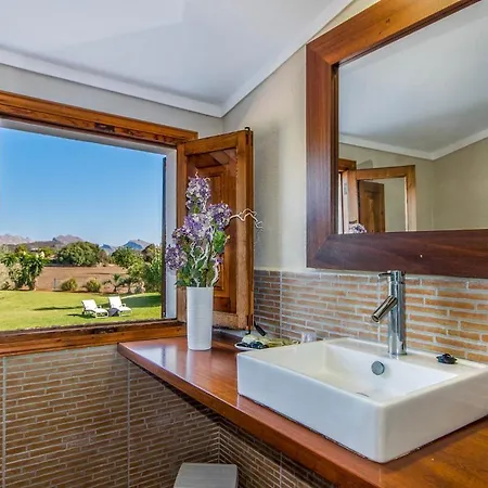 Sleeps 12 With Pool Air Con And Wifi Villa *